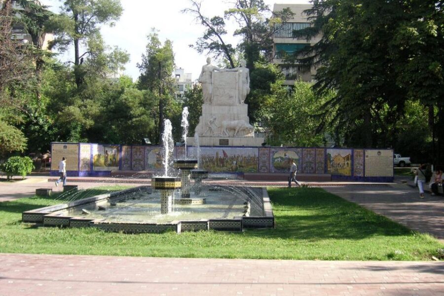 Mendoza: City tour with visit to General San Martin Park - Getting around Mendoza downtown: pick-up reality check
