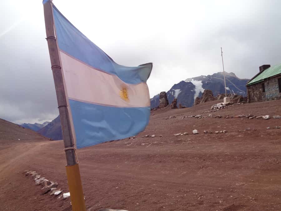 Mendoza: High Andes Mountain Private Guided Tour - Puente del Inca: The Technicolor Rock Bridge Moment