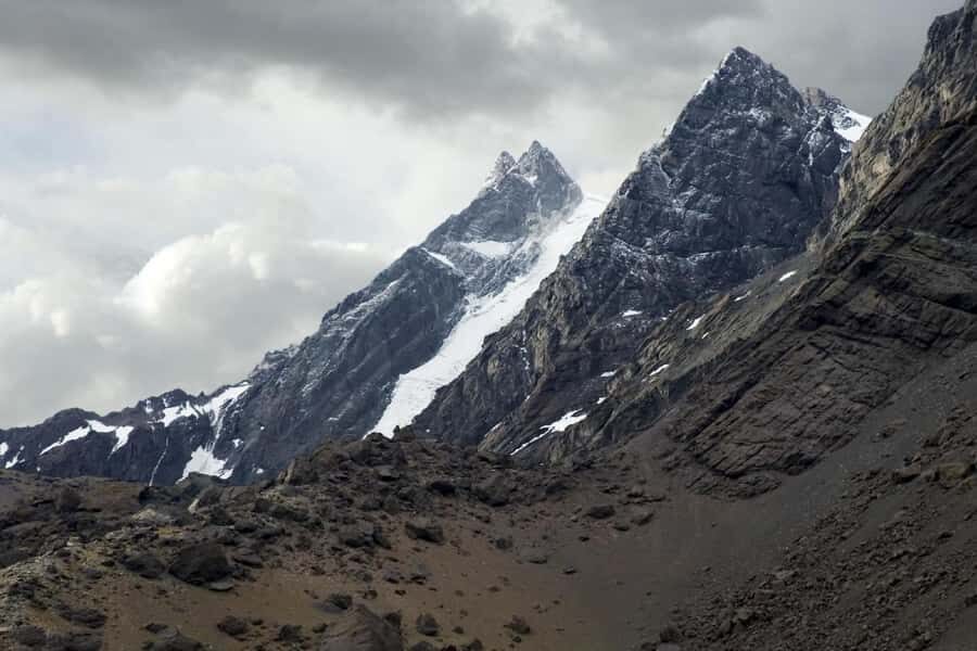 Mendoza: High Mountain Experience, a Tour through the Andes - Morning starts on Route 7: dam mirrors and Cordón del Plata