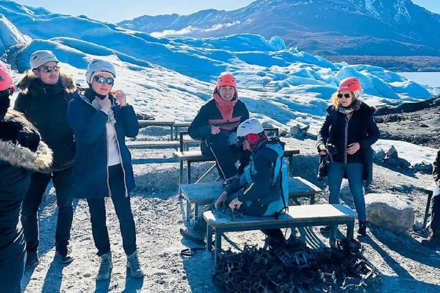 Perito Moreno Full Day Minitrekking with Transfer & Walkways - Who this tour is a good fit for
