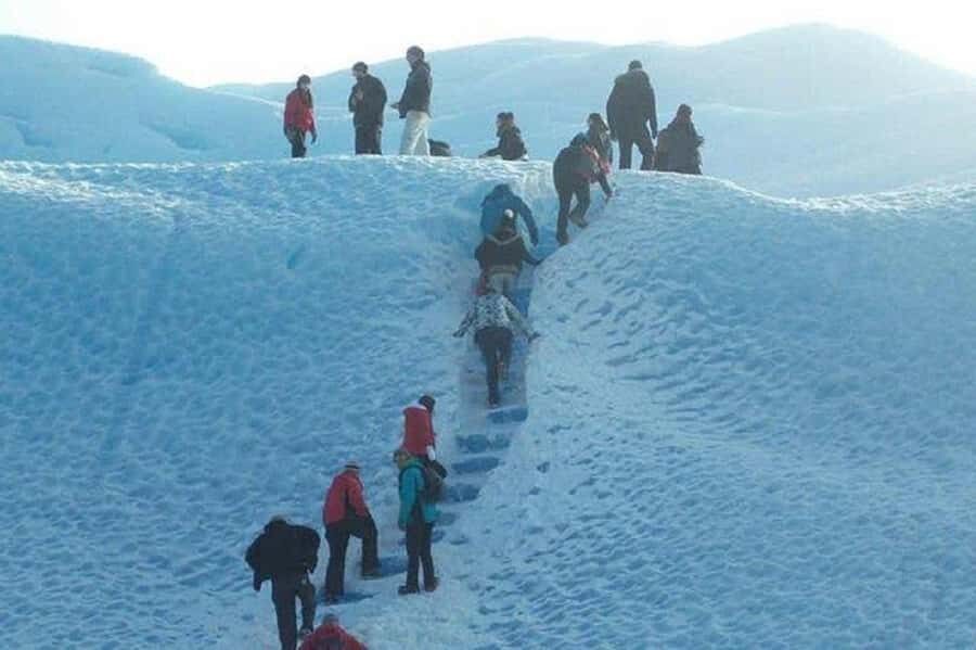 Perito Moreno Full Day Minitrekking with Transfer & Walkways - The one-hour guided walkways moment