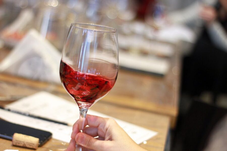 Premium Empanadas Cooking Class & Wine Tasting Experience - How the 2-hour schedule keeps you from feeling stuck