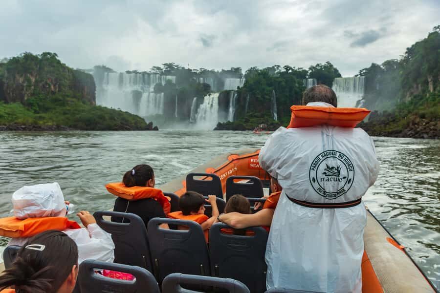 Puerto Iguazu: Iguazu Falls Boat Tour and Gran Aventura - Price and Logistics: When $250 Feels Like Value (and When It Doesn’t)