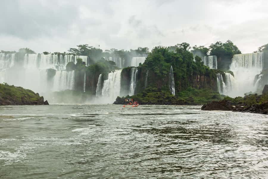 Puerto Iguazu: Iguazu Falls Boat Tour and Gran Aventura - Should You Book It?