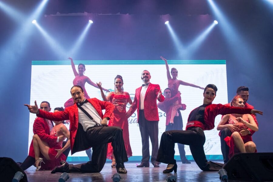 Puerto Iguazu Madero Tango Show - How the Evening Timing Works: 8:30 PM Dinner and a 10:00 PM Show