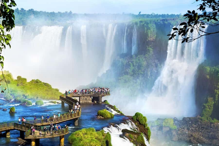 Puerto Iguazú: Tour to Brazilian Iguazú Falls with Bird Park - Why the Brazilian Side of Iguazú hits different