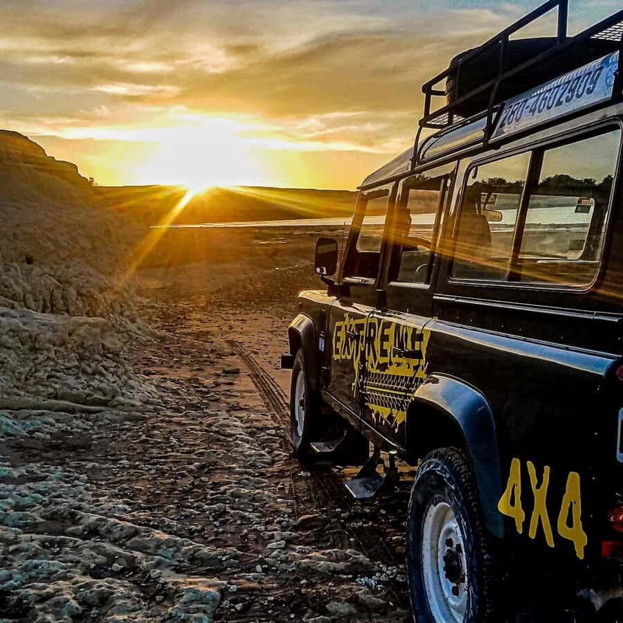 PUERTO MADRYN: 4 X 4 ADVENTURE EXPERIENCE ON THE MOST BEAUTIFUL BEACHES! - The Waterfront Warm-Up: Seasons, Beach Resorts, and City Context