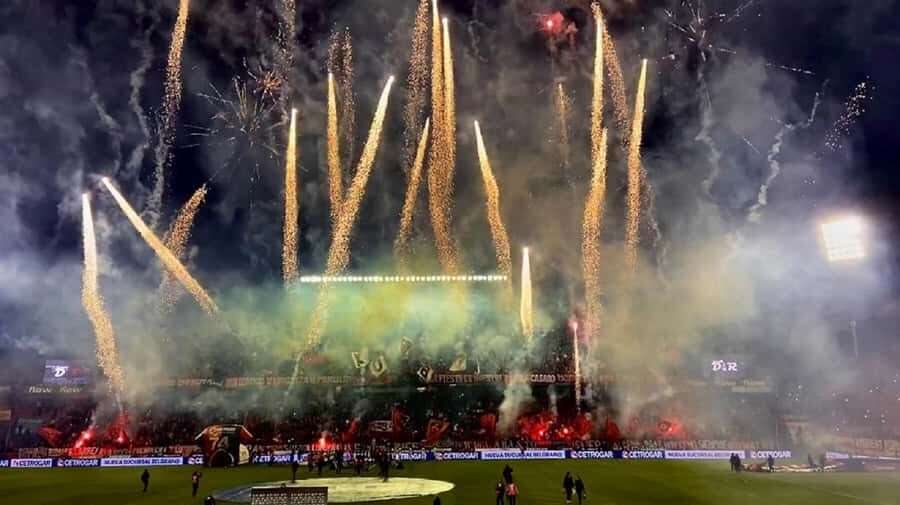 Rosario: Newell's Old Boys Football Match and Messi Tour - Your Guide (Often Juan) and the Neighborhood Stories That Add Context