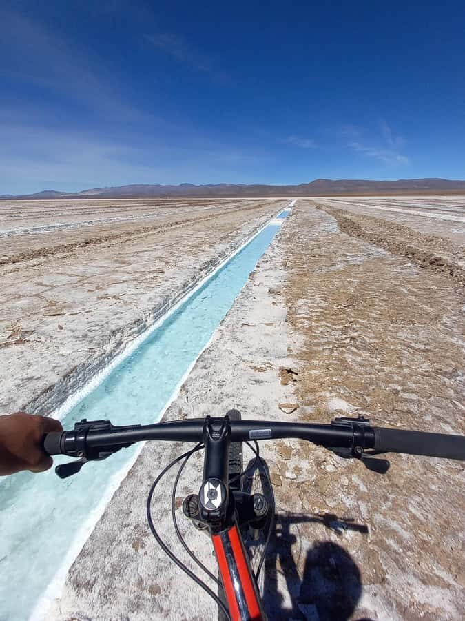 Salinas grandes by bike with lunch - The midpoint plan: why lunch in the middle feels so special