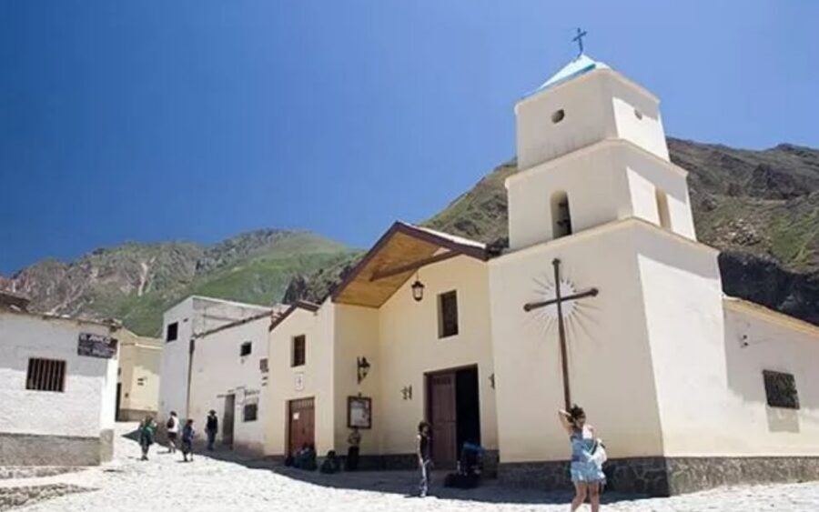 Salta or Jujuy: Iruya and Salinas Grandes 2-Day Tour - Purmamarca Time: Lunch on Your Own and a Real Town Break