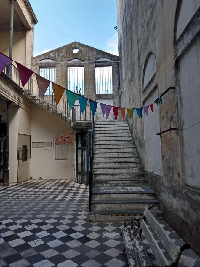 SAN TELMO + CAMINITO THE LOCAL WALKING TOUR! - San Telmo Market and the everyday side of history