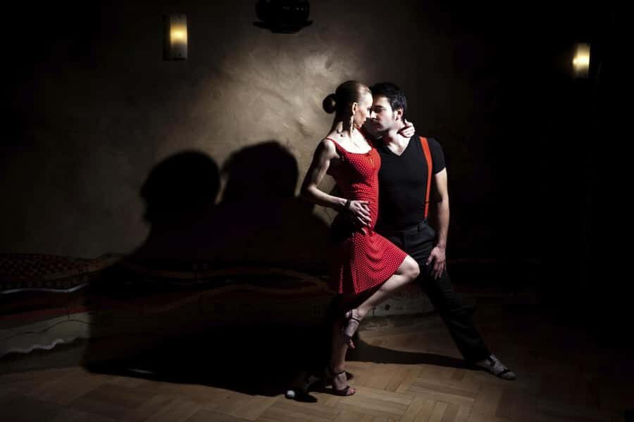 Tango show in La Ventana with optional Dinner - The show’s storyline: tango through the years, then a turn north