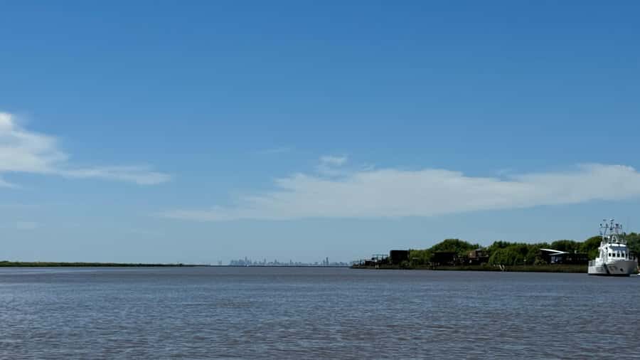 Unique Tigre and Delta Private Day Cruise Navegation - The Paraná Delta Cruise: Wildlife, Narrow Waterways, and Stilted Homes