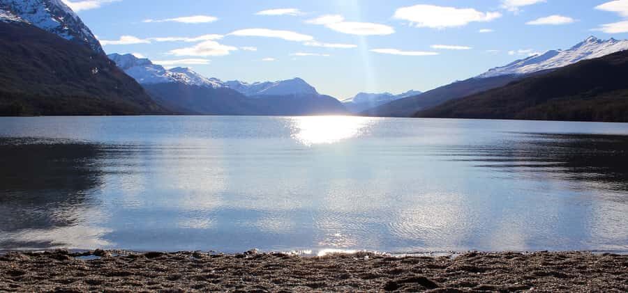 Ushuaia 4WD Off-Road Adventure: Hidden Lakes & Argentine BBQ - Lake Fagnano: size, silence, and a classic Argentine asado lunch