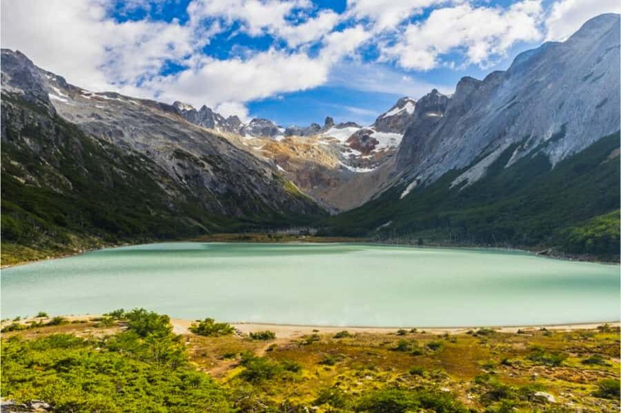 Ushuaia: Laguna Esmeralda Guided Trek with Box Lunch - Getting there: the day’s rhythm from Ushuaia pickup to return