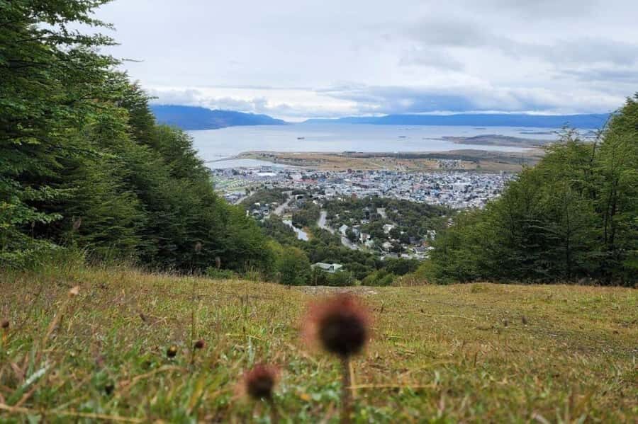 USHUAIA: LANDSCAPES AND DELIGHTS - CITY TOUR - Mirador Héroes de Malvinas to Los Cañones: how the 360° views actually pay off