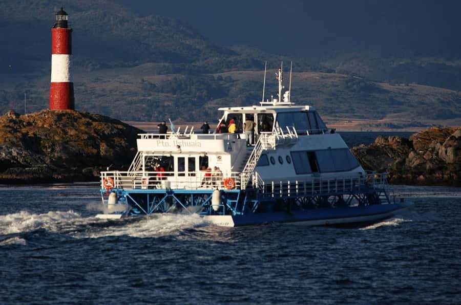 USHUAIA | Navigation: Sea Lions, Birds and Lighthouse - Key Points You’ll Care About