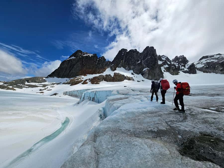 Ushuaia: Ojo del Albino - Full day trekking - Why this Ushuaia glacier hike hits different