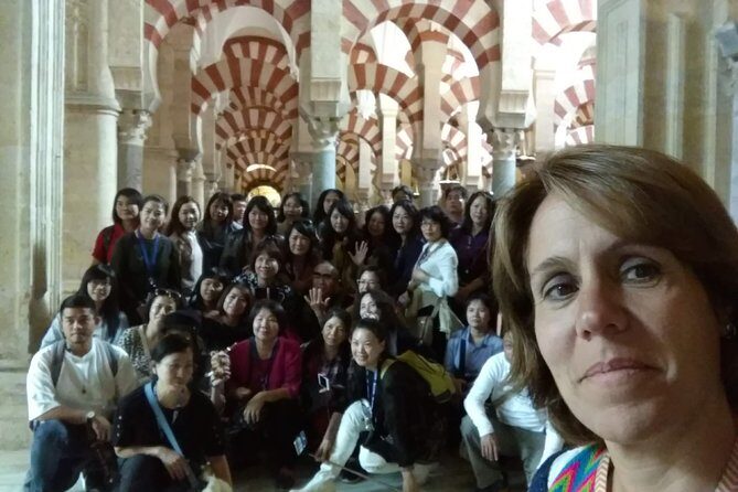 Visit Cathedral Mosque with official guide. Small groups - Should you book this guided Cathedral Mosque tour?