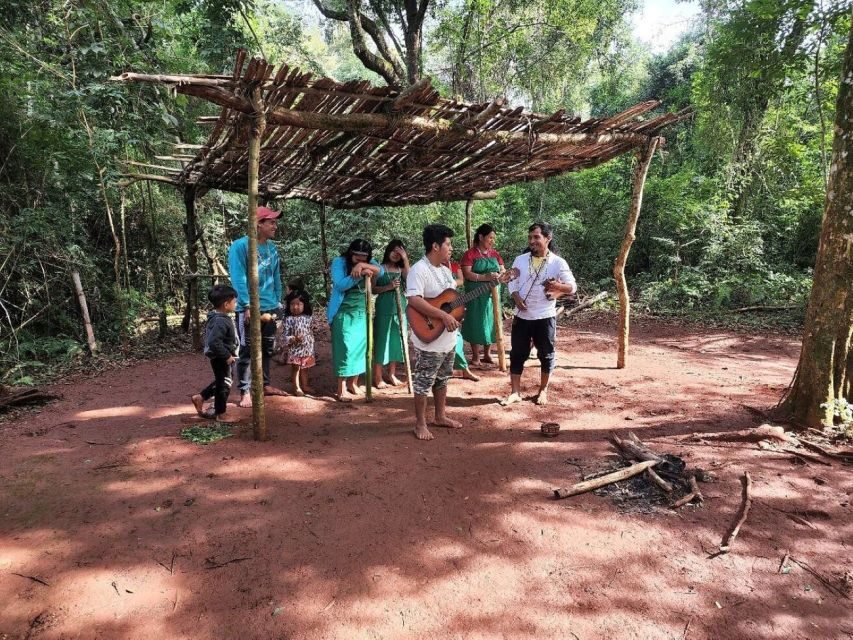 Visit Guarani village at Mborore Fort with brunch - Price and logistics: where the value is real