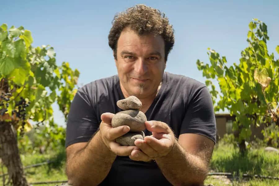 Wine Idols: Meet El Enemigo by Alejandro Vigil - Who Alejandro Vigil really is: El Enemigo and the Divine Comedy tie-in